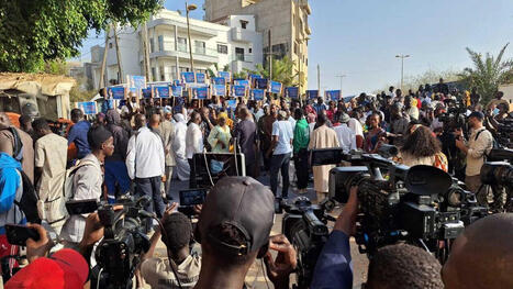 Journalistes sous pression en Afrique: face au terrorisme et à la censure, comment résister et continuer à informer | DocPresse ESJ Lille | Scoop.it