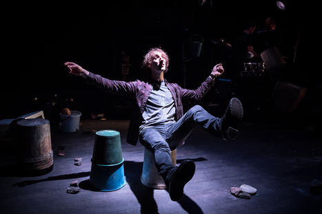 La loi de la gravité d'Olivier Sylvestre, mise en scène Cécile Backès | Revue de presse théâtre | Scoop.it