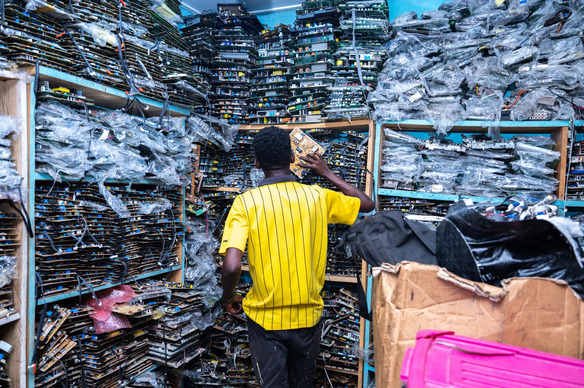 « Au Ghana, on répare mais on ne recycle pas »