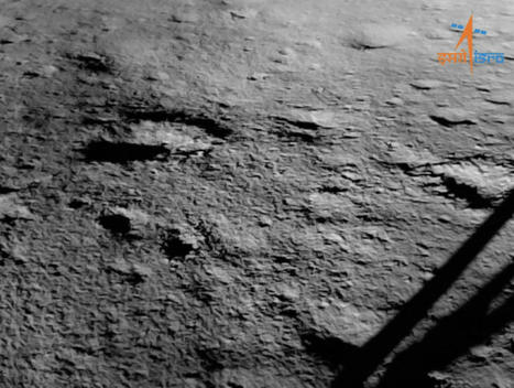 La sonda india Chandrayaan 3 logra alunizar en las regiones polares de la Luna | Ciencia-Física | Scoop.it