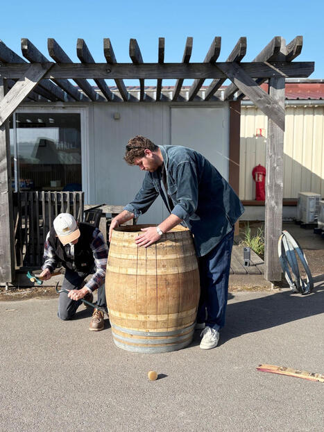 Collectif Zigzag&nbsp;: une r&eacute;sidence cr&eacute;ative en Champagne pour valoriser les chutes de bois d'une tonnellerie - ICI | Eco-conception | Scoop.it