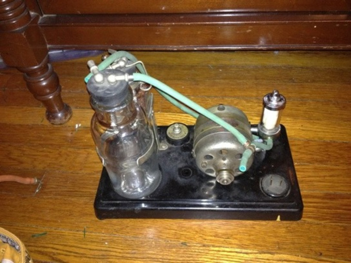 Reggie's Attic Estates & Antiques: What is it? A guessing game | Antiques & Vintage Collectibles | Scoop.it