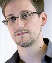 Edward Snowden interroge Vladimir Poutine sur la surveillance en Russie | Libertés Numériques | Scoop.it