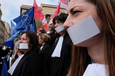 Discriminations : les avocates ont du mal à se défendre - Libération | Women in Digital | Scoop.it