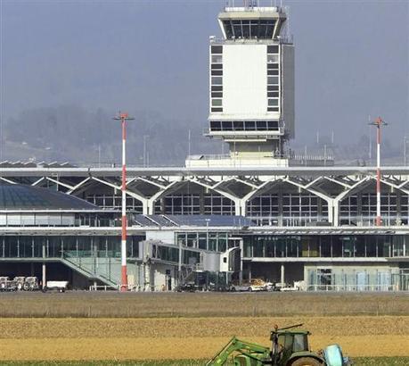 Alsace | Des riverains b&acirc;lois veulent d&eacute;placer l&rsquo;EuroAirport - L'Alsace | ACIPA | Scoop.it