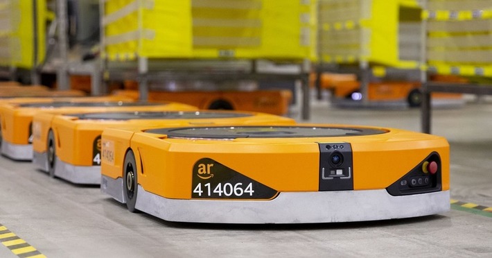 How @Amazon spins the use of its warehouse #robots: The story behind Amazon's next generation robot & New robots new jobs show the central role robots play in its operations and show that it create... | WHY IT MATTERS: Digital Transformation | Scoop.it