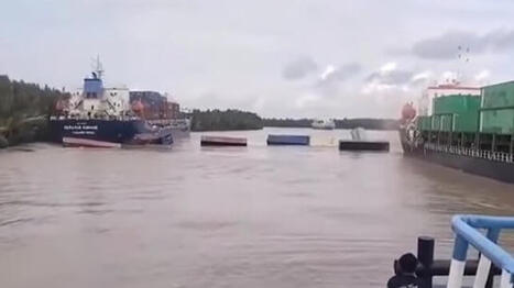 Two Container Feeders Collide in East Kalimantan / le 19.05.2026 | Pollution accidentelle des eaux (+ d&eacute;chets plastiques) | Scoop.it