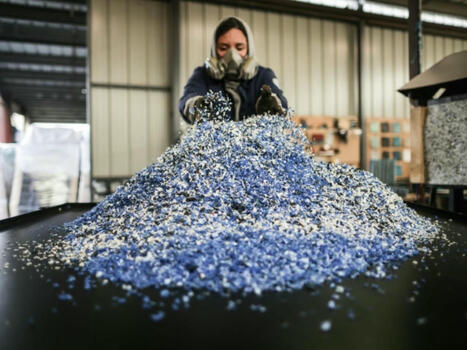 Sur la façade atlantique, les petites fourmis du surcyclage du plastique voudraient sauver l'océan | Planète DDurable | Scoop.it