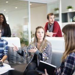 B2B Marketers, Why It’s Time to Rethink Your Voice & Tone | SoShake | Scoop.it