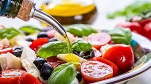 Systematic review of mediterranean diet interventions in menopausal women  | OLIVE NEWS | Scoop.it