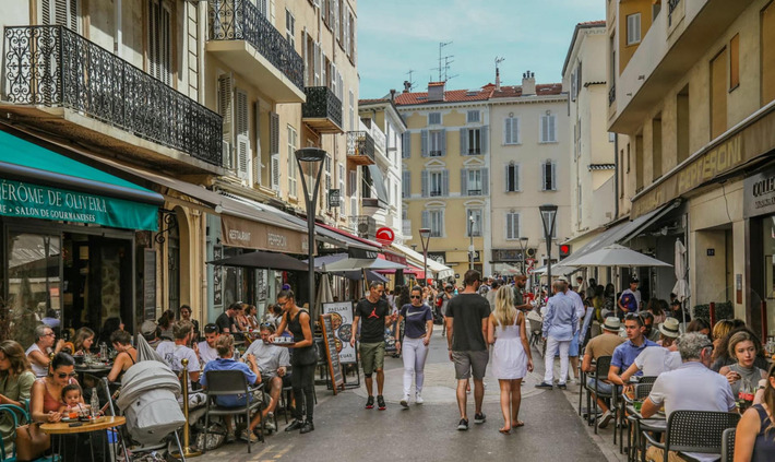 Surtourisme et Airbnb : quand les villes fran&ccedil;aises virent au rouge | Chiffres cl&eacute;s, fiches march&eacute;s et &eacute;tudes | Scoop.it
