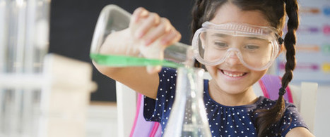 How to Raise a Woman Scientist | Rainforest CLASSROOM | Scoop.it