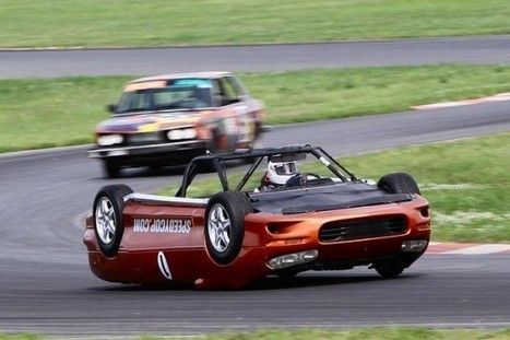 Awesome Upside-Down Car Turns Driving Literally on Its Head | Strange days indeed... | Scoop.it