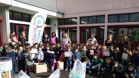 Bord&egrave;res-sur-l'&Eacute;chez. Solidarit&eacute; : des milliers de bouchons collect&eacute;s dans les &eacute;coles | Accueil | Scoop.it