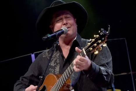 Tracy Lawrence Enlists Jason Aldean, Tim McGraw for Duets | Country Music Today | Scoop.it