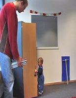 Video Clips of Child and Chimpanzee Devleopment Studies: Children Empathize and Want to Help. | Empathy Movement Magazine | Scoop.it
