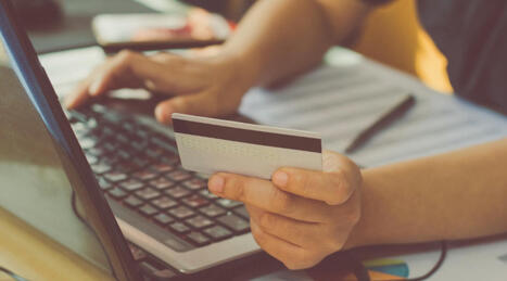 Social commerce : 15% des Fran&ccedil;ais ont d&eacute;j&agrave; achet&eacute; sur les r&eacute;seaux sociaux - Image | Les grandes tendances d&eacute;crypt&eacute;es par R&egrave;gle de 3 | Scoop.it