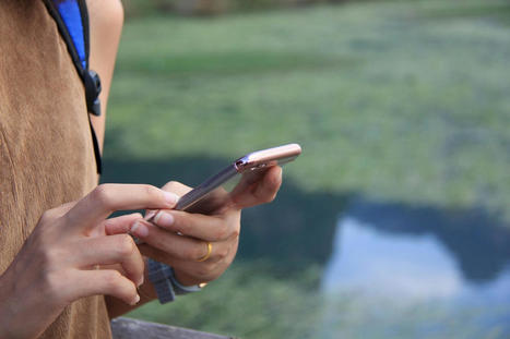 Combien de Français sont accros au smartphone ? Une nouvelle étude tire la sonnette d'alarme | Comportements digitaux | Scoop.it