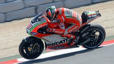Grip Issues Hinder Hayden, Rossi | SpeedTV.com | Ductalk: What's Up In The World Of Ducati | Scoop.it