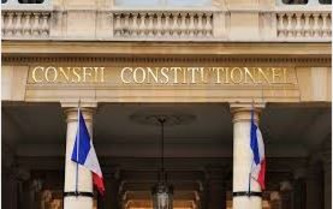 Scrutin de liste paritaire dans les petites communes : les arguments des adversaires du texte devant le Conseil constitutionnel&nbsp; | Elections - Municipales 2026 | Scoop.it