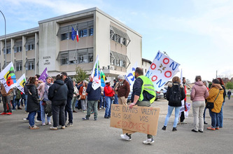 Carte scolaire dans les Landes&nbsp;: 80&nbsp;personnes ont manifest&eacute; contre les fermetures de classe redout&eacute;es | Landes - Conseils municipaux & communautaires | Scoop.it