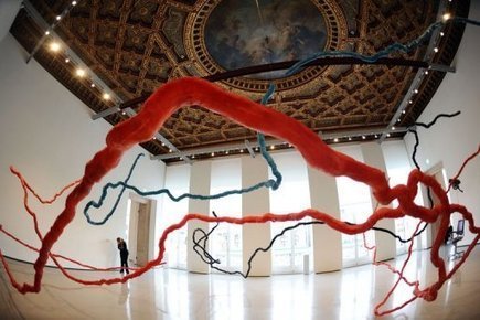 François Pinault invite l'artiste Urs Fischer à suspendre son vol à Venise | La revue de presse & web du SNA | Scoop.it