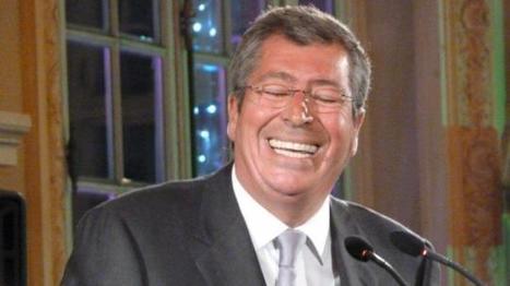 Stand-up « anti-Balkany » devant la Mairie de Levallois | Chronique des Droits de l'Homme | Scoop.it