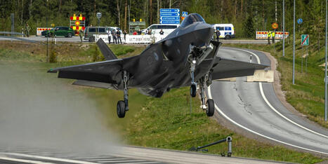 Des F-35A Lightning II néerlandais sur des autoroutes... en Finlande | DEFENSE NEWS | Scoop.it