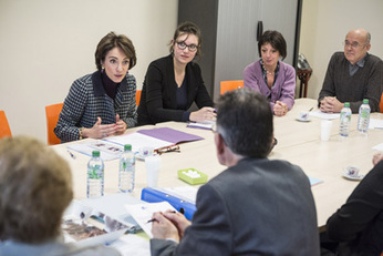 A l'occasion de la journ&eacute;e mondiale de lutte contre la douleur, Marisol Touraine s'est rendue &agrave; l'UNA Paris dans un service de soins infirmiers &agrave; domicile (SSIAD) | Association FibromyalgieSOS | Scoop.it