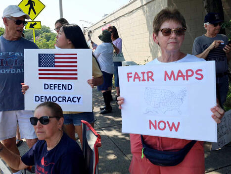 Analyysi: Trump yrittää varmistaa valtansa likaisella pelillä – nyt myös demokraatit lähtivät sotaan vaalipiireistä | Ulkomaat | Yle | 1Uutiset - Lukemisen tähden | Scoop.it