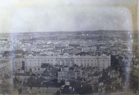 Deux photos aériennes du Capitole, à 181 ans d'écart, montrent comment Toulouse s'est métamorphosée | Toulouse La Ville Rose | Scoop.it