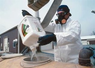 U.S. Biotech giant Monsanto is found guilty of chemical poisoning in France. Farmers suffer neurological problems | #ALS AWARENESS #LouGehrigsDisease #PARKINSONS | Scoop.it
