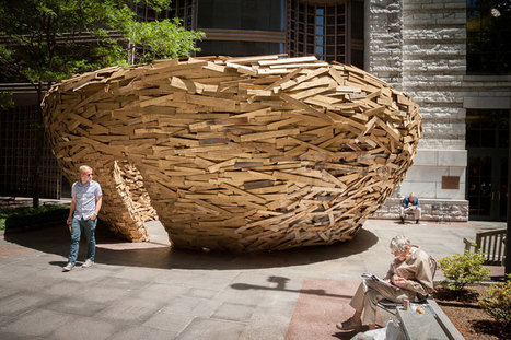 Reading NEST roosts in front of Cleveland Public Library | Le BONHEUR comme indice d'épanouissement social et économique. | Scoop.it