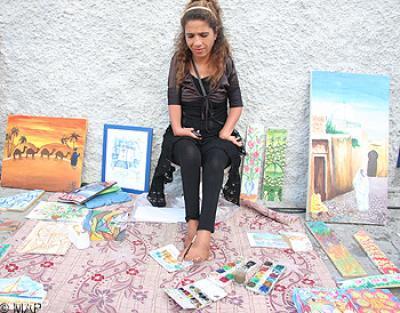 Karima Jouadi, une femme artiste qui peint avec ses pieds | Actualités Afrique | Scoop.it