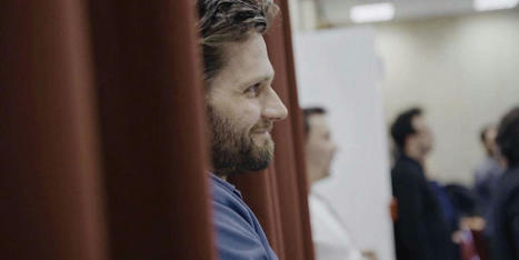 « Alexis Michalik, l’homme pressé », sur France 5 : la « méthode », plutôt que l’itinéraire, d’un metteur en scène gâté | Revue de presse théâtre | Scoop.it
