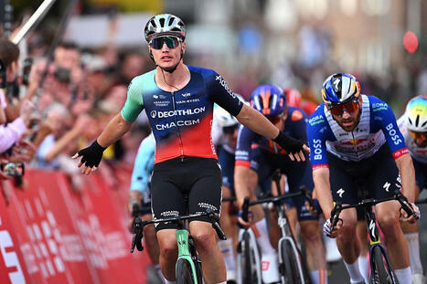 M&uuml;nsterland Giro : Olav Kooij remporte un sprint marqu&eacute; par une chute | Cyclisme | Scoop.it
