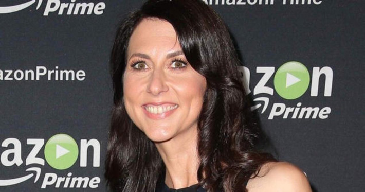 Jeff Bezos’ Billionaire Ex-Wife Donates $700 Millions to Schools | Philanthropy Report - Legacy From The Heart | Scoop.it