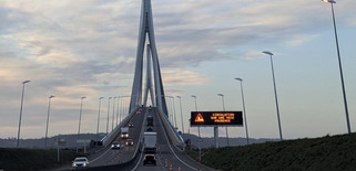 P&eacute;ages. D&eacute;couvrez les nouveaux tarifs des ponts de Normandie et de Tancarville&hellip; Il faudra payer un peu plus cher&nbsp;! | Veille territoriale AURH | Scoop.it