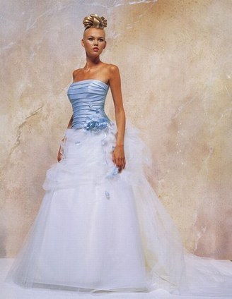 Annonce : robe de mariée hervé mariage originale occasion pas cher - Provence Alpes Côte d'azur - Vaucluse - Occasion du mariage | Robes de mariée d'occasion | Scoop.it