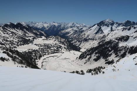 Les lacs du Néouvielle sont encore en hiver | Sté Fane  | Facebook | Vallées d'Aure & Louron - Pyrénées | Scoop.it