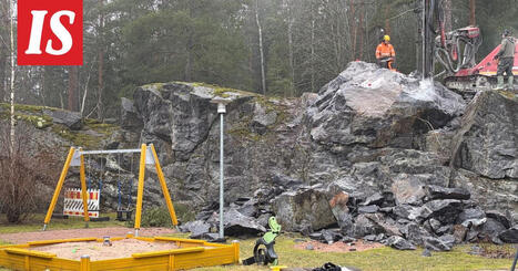 Kalliolta putoili kivi&auml; turkulaisen taloyhti&ouml;n leikkipaikalle | 1Uutiset - Lukemisen t&auml;hden | Scoop.it