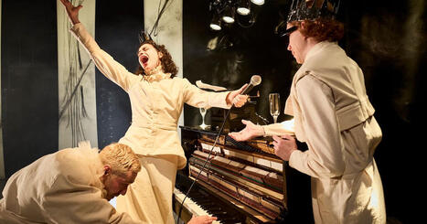 &laquo;Le roi, la reine et le bouffon&raquo; : Cl&eacute;mence Coullon confine au fabuleux&nbsp; | Revue de presse th&eacute;&acirc;tre | Scoop.it