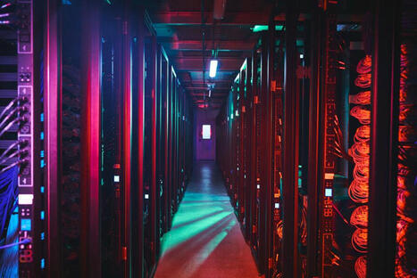 Iliad investit 2,5 milliards dans des data centers pour l'IA et d&eacute;ploie le Chat de Mistral chez Free | Infrastructures num&eacute;riques avanc&eacute;es | Scoop.it