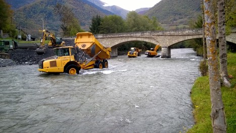 Travaux dans le lit de la neste au pont de Grézian | Vallées d'Aure & Louron - Pyrénées | Scoop.it