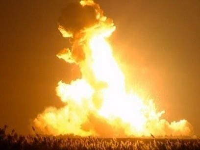 ISS-Bound Antares Explosion --Space X's Elon Musk: Rocket's Outdated Technology "A Joke" | Ciencia-Física | Scoop.it