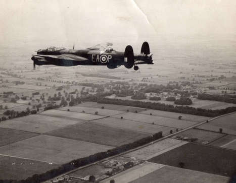 Lancaster-Archive Forum • View topic - 460/49 SQN AGLT 'VILLAGE INN' LANCASTERS | 460 Squadron - Bomber Command: 1942-45 | Scoop.it