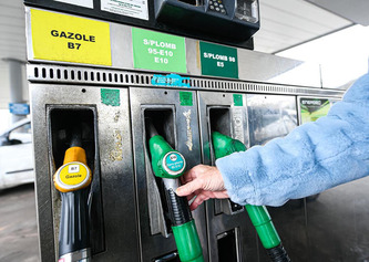 Crise du carburant : un nouveau paquet de mesures, les agents publics parmi les b&eacute;n&eacute;ficiaires | Politiques publiques et soci&eacute;t&eacute; | Scoop.it