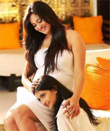 Bhoomika Xxx Garo - baby shower, Mom-to-be Shweta Tiwari, Palak Tiwari' in news | Scoop.it