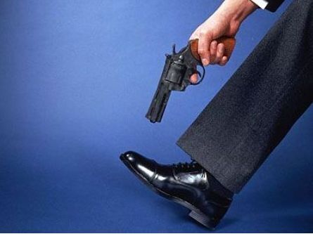 Pr&eacute;sidentielle: Pourquoi les fran&ccedil;ais vont-ils se tirer une balle dans le pied? - Site de r&eacute;flexion &eacute;conomique et politique | Chronique des Droits de l'Homme | Scoop.it