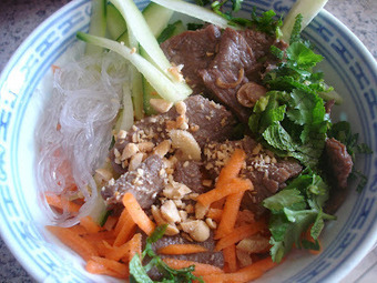 "B&oelig;uf &ndash; citronnelle et vermicelles de soja comme un BO-BUN &agrave; bas IG" | Recettes Index Glyc&eacute;miques Bas | Scoop.it